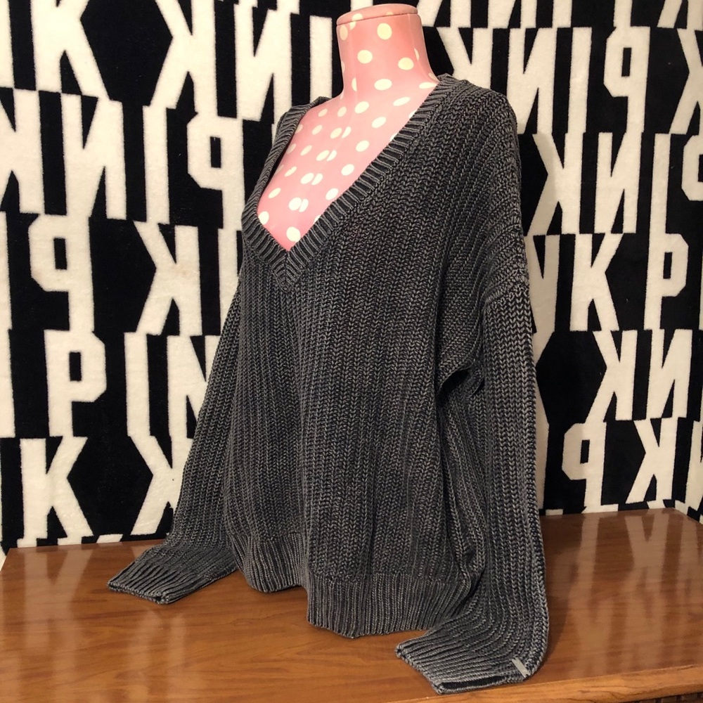 Victoria’s Secret PINK Forenza V Neck Sweater NEW